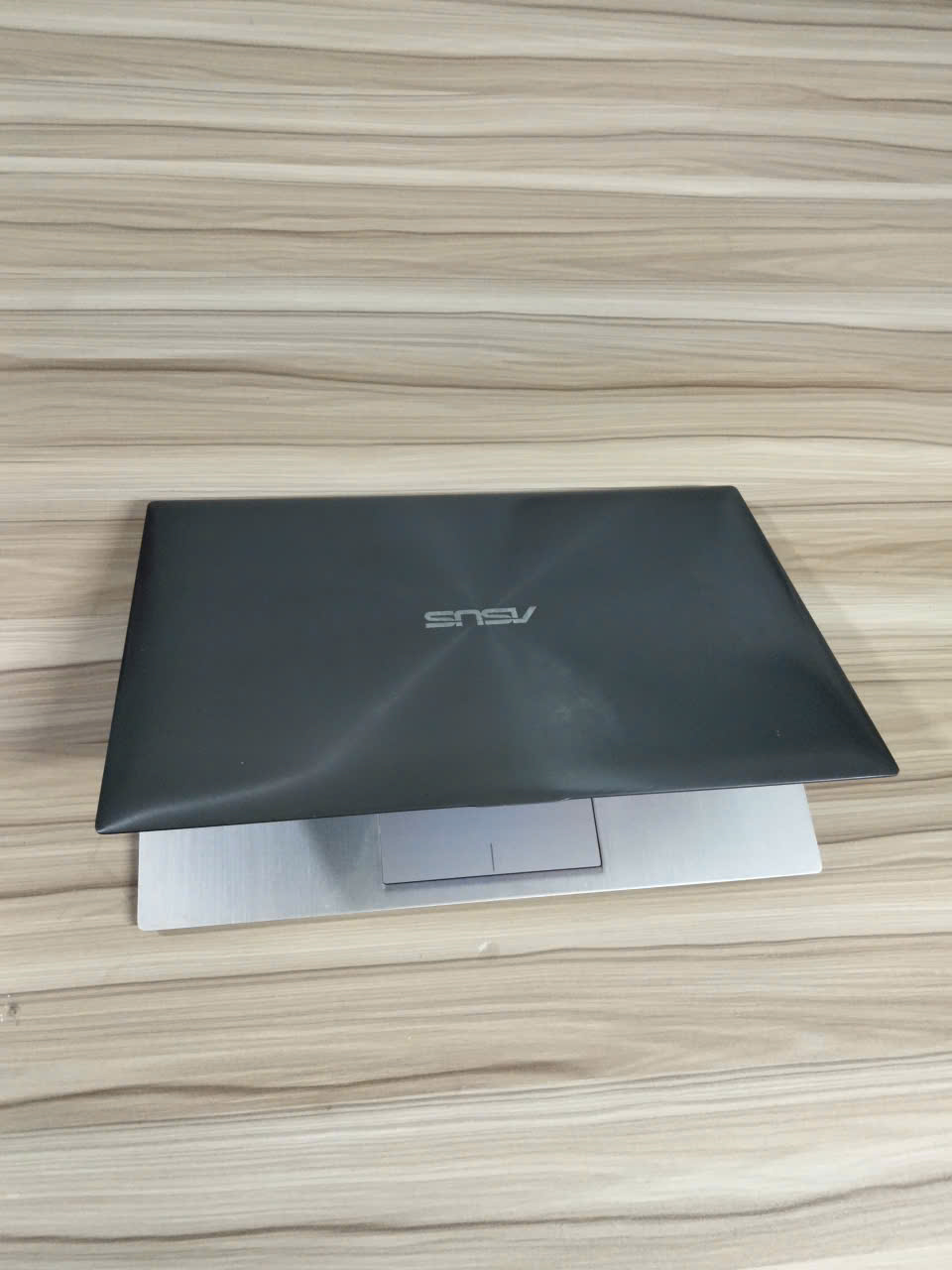 ASUS UX31E | CORE I5 | SSD SIÊU NHANH | MÀN HÌNH 13.3 IN