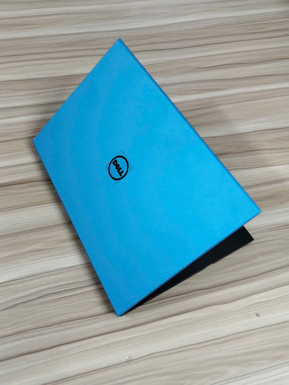 Dell Inspiron 3543 | CORE I5 | | RAM 8GB | CARD RỜI | SSD 240GB | MÀN 15.6