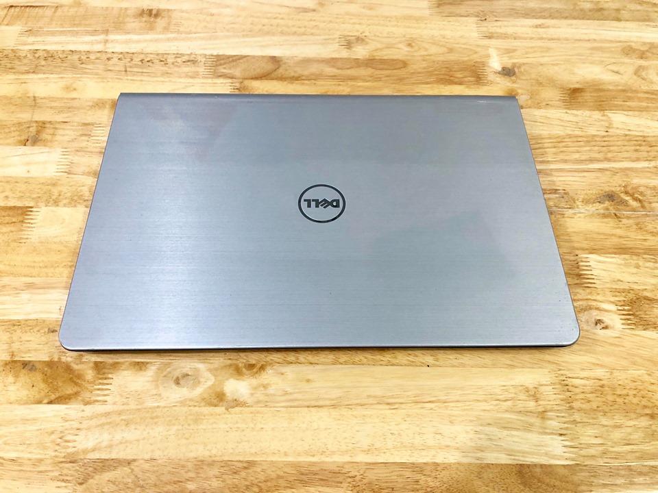 Dell Inspiron 5557 | CORE I5 | CARD RỜI | RAM 8GB | SSD 240GB | MÀN 15.6 IN