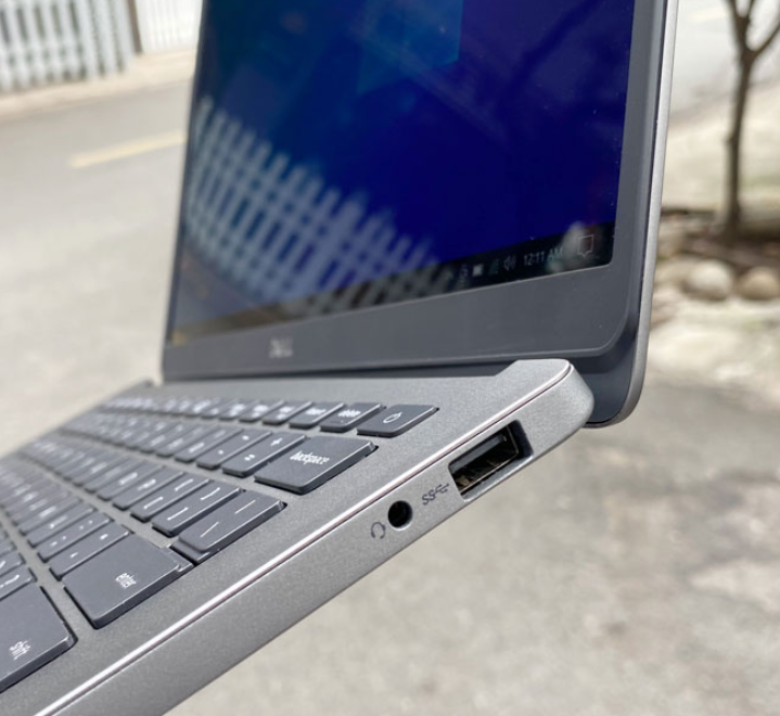 Dell Latitude 3301 | CORE I5 8365U | RAM 8GB | SSD 256GB | MÀN HIFH 13.3