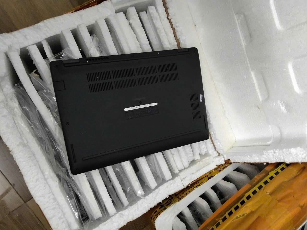 Dell Latitude 5300 | MÀN HÌNH 13.3 IN | CORE I5 8365U | RAM 8GB | SSD 256GB
