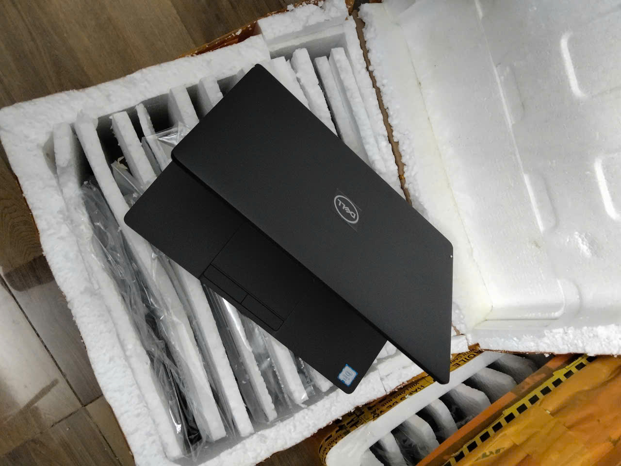 Dell Latitude 5300 | MÀN HÌNH 13.3 IN | CORE I5 8365U | RAM 8GB | SSD 256GB