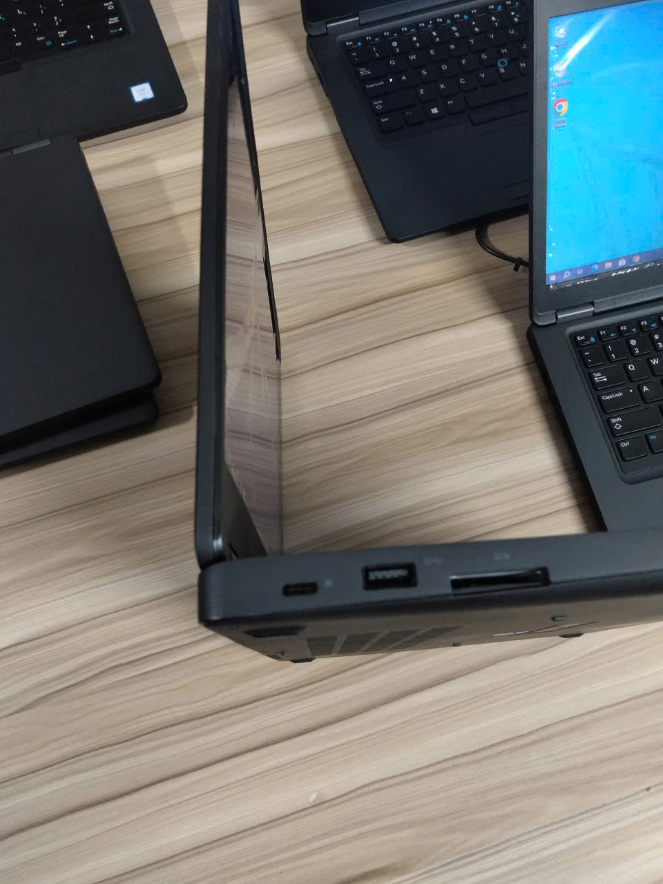 DELL Latitude 5480 | CORE I5 7440HQ | CARD RỜI | RAM 8GB | SSD 256GB | MÀN 14
