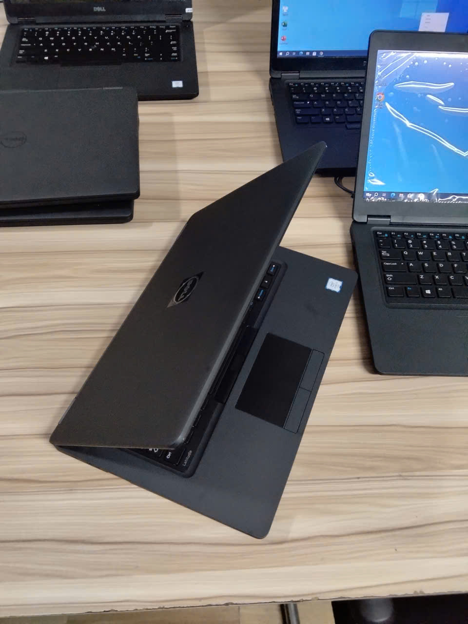 DELL Latitude 5480 | CORE I5 7440HQ | CARD RỜI | RAM 8GB | SSD 256GB | MÀN 14