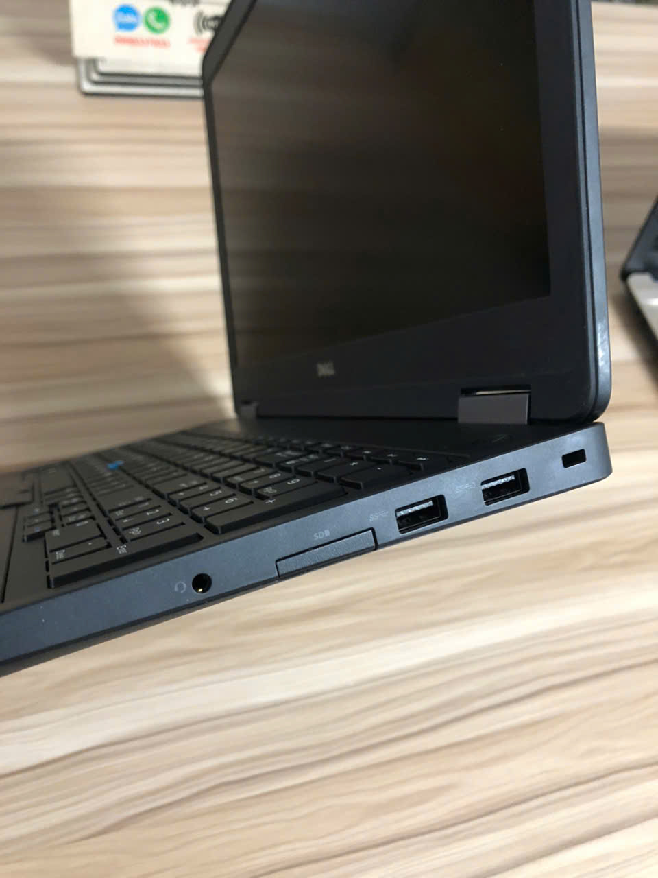 Dell Latitude 5580 | CORE I5 7300U | RAM 8GB | SSD 256GB | MÀN HÌNH 15.6 FULL HD