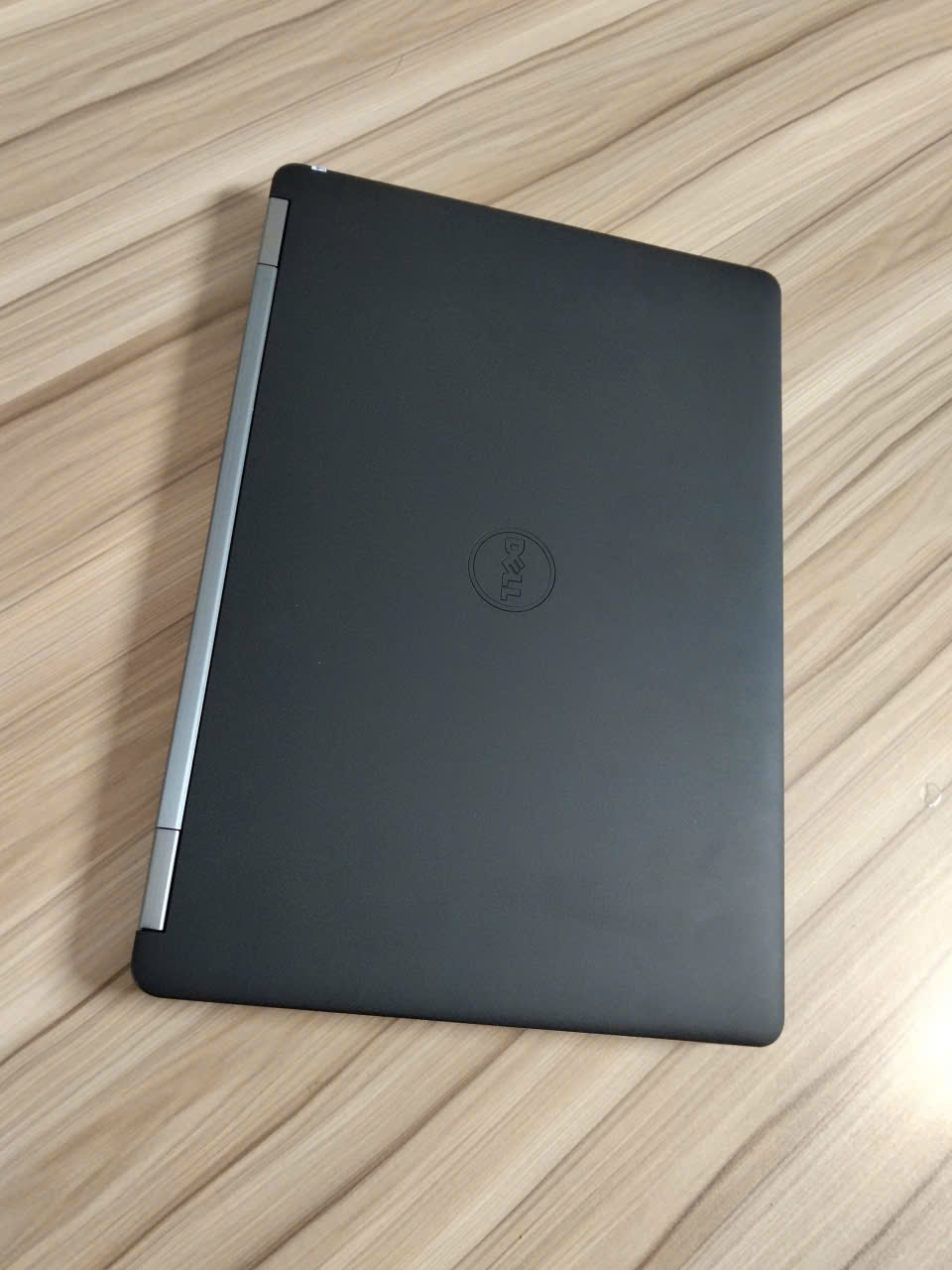 DELL LATITUDE E5470 | CORE I5 | RAM 8GB | SSD 256GB | MÀN 14 FULL HD