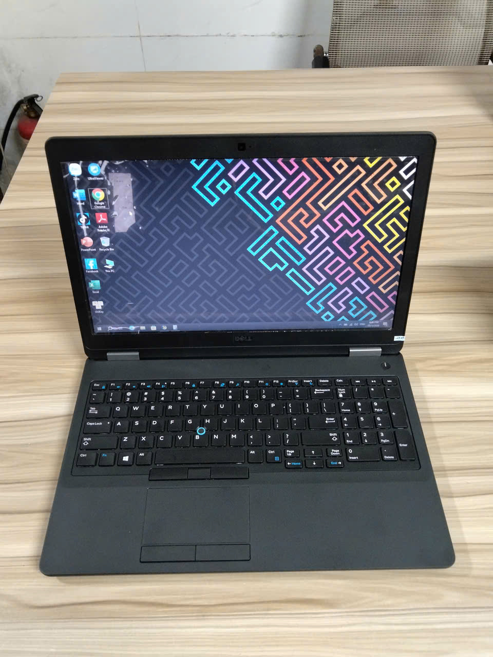 Dell Latitude E5570 | CORE I5 6300U | RAM 8GB | SSD 256GB | MÀN 15.6 IN
