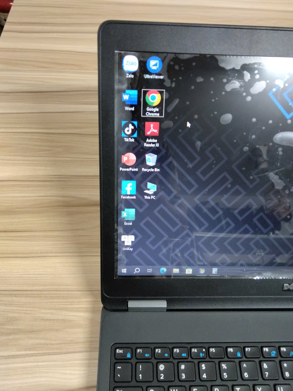 Dell Latitude E5570 | CORE I5 6300U | RAM 8GB | SSD 256GB | MÀN 15.6 IN