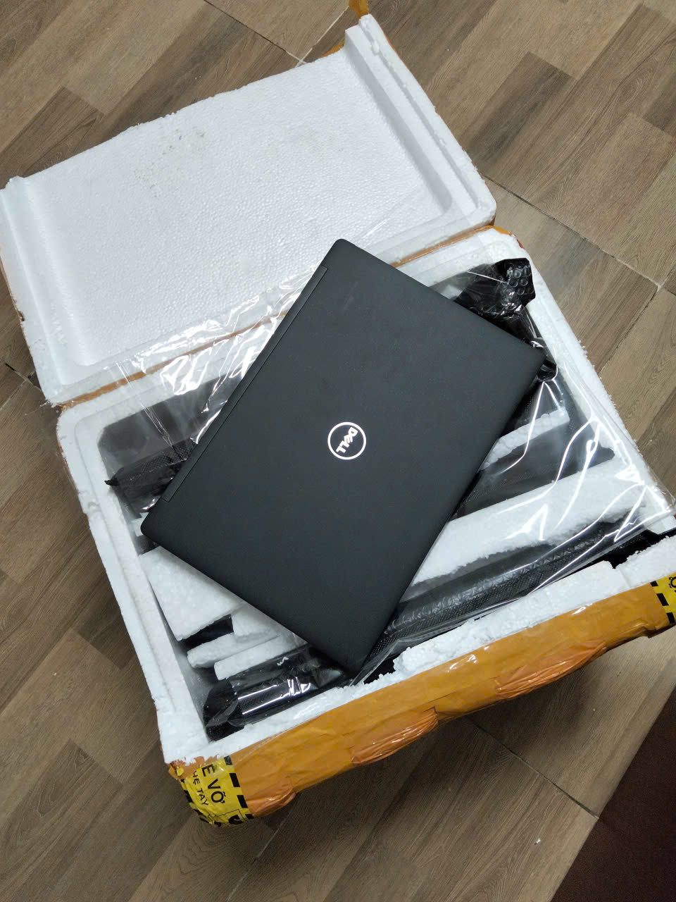 Dell Latitude E7280  | CORE I5 7300U | RAM 8GB | SSD 256GB | MÀN HÌNH 12.5
