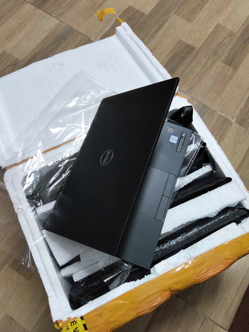 Dell Latitude E7280  | CORE I5 7300U | RAM 8GB | SSD 256GB | MÀN HÌNH 12.5