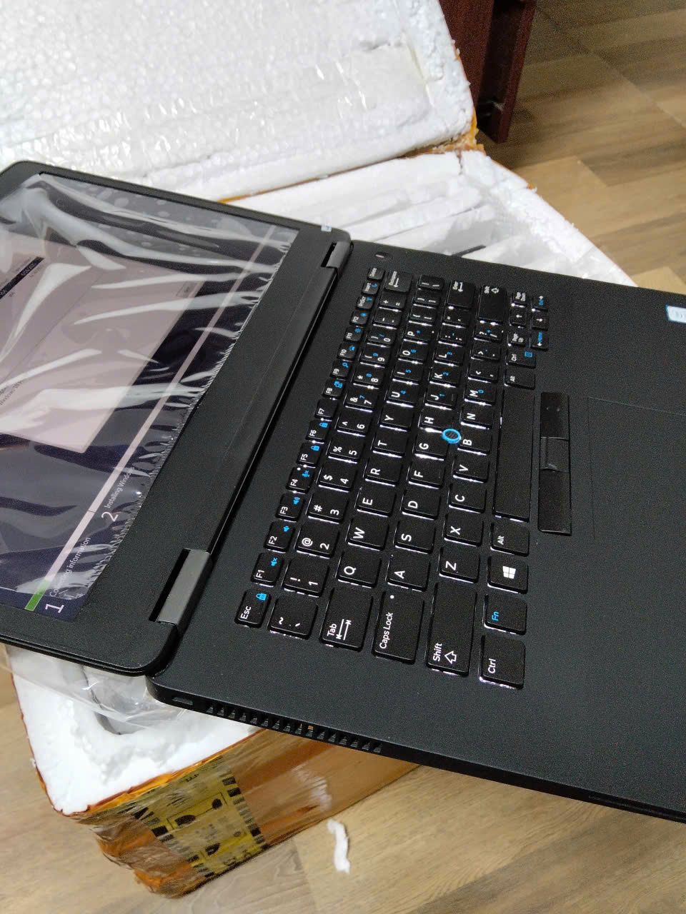 Dell Latitude E7470 | CORE I7 6600U | RAM 8GB | SSD 256GB | MÀN HÌNH 14 FULL HD