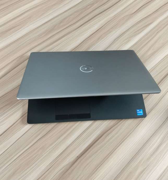 Dell Precision 7550 | CORE I7 | RAM 16GB | VGA 4GB | SSD 512Gb | MÀN HÌNH 15.6 IN