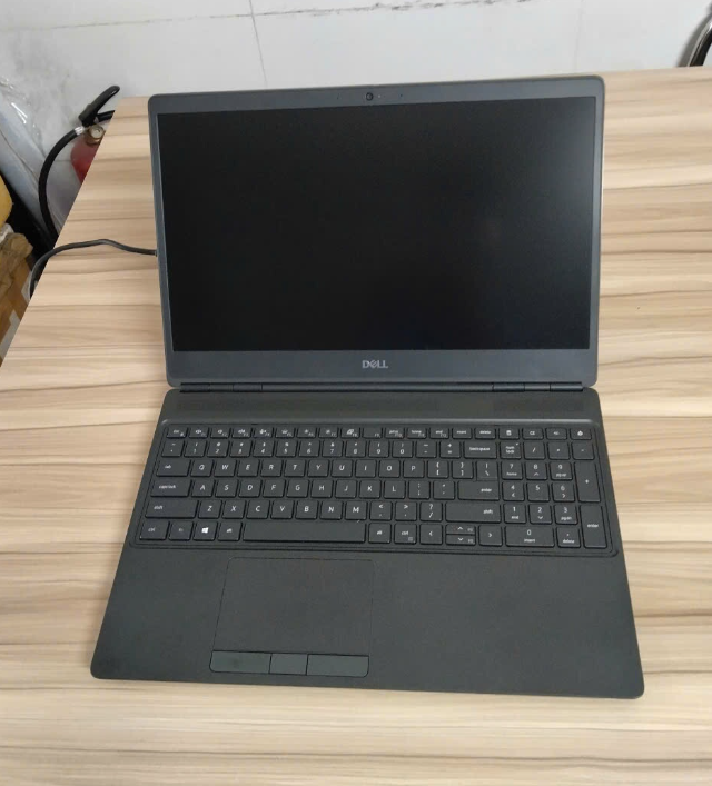 Dell Precision 7560 | CORE I7 11850H | RAM 32GB | VGA 4GB | SSD 512Gb | MÀN 15.6 IN