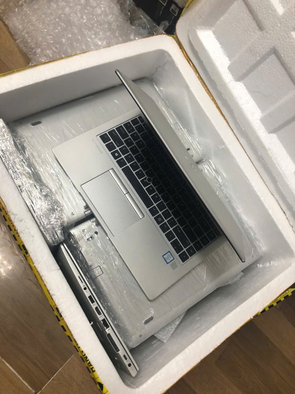 HP EliteBook 830 G5 | CORE I7 8550U | RAM 8GB | SSD 256GB | MÀN HÌNH 13.3 FULL HD