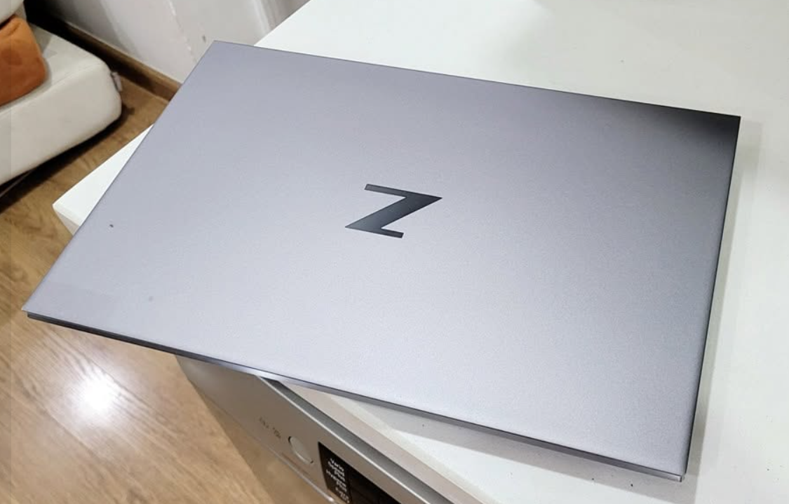 HP ZBOOK Studio G7 Mobile Workstation | CORE I7 10850H | RAM 32GB | VGA RỜI 4GB