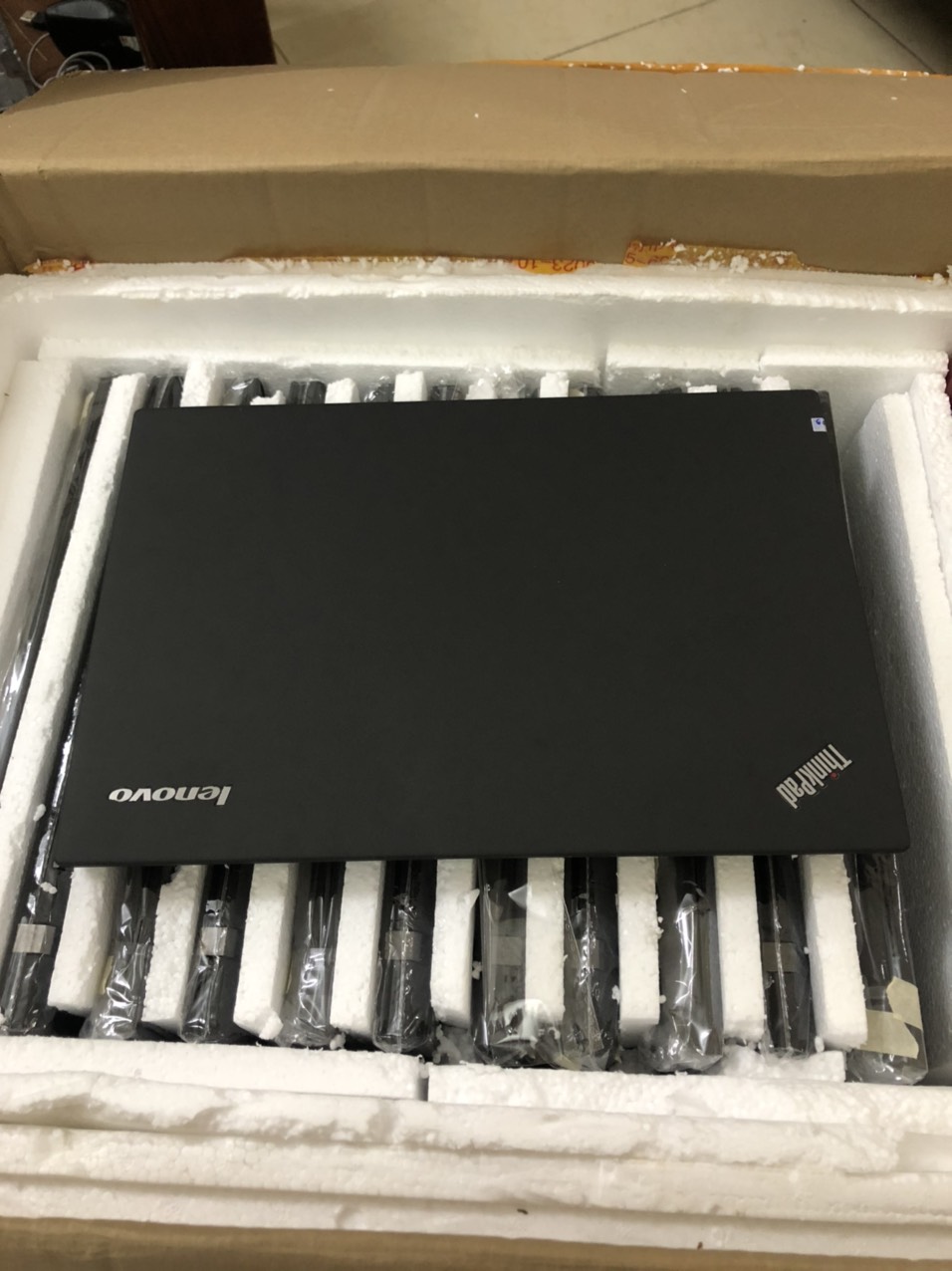 Lenovo ThinkPad T450 | CORE I5 5300U | RAM 8G | SSD 240G | MÀN HÌNH 14 IN | MỎNG NHẸ