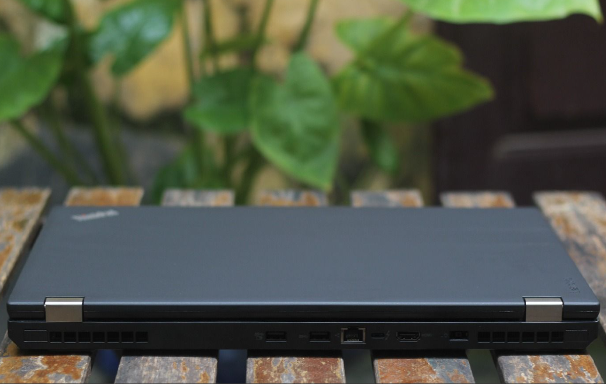 Máy Trạm Lenovo ThinkPad P50 | CORE I7 | RAM 16GB | CARD RỜI | SSD SIÊU NHANH
