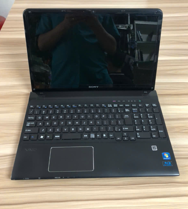 SONY VAIO SVE1512AJ | CORE I5 3210M| RAM 8G | SSD + HDD | PHÍM SỐ PHỤ